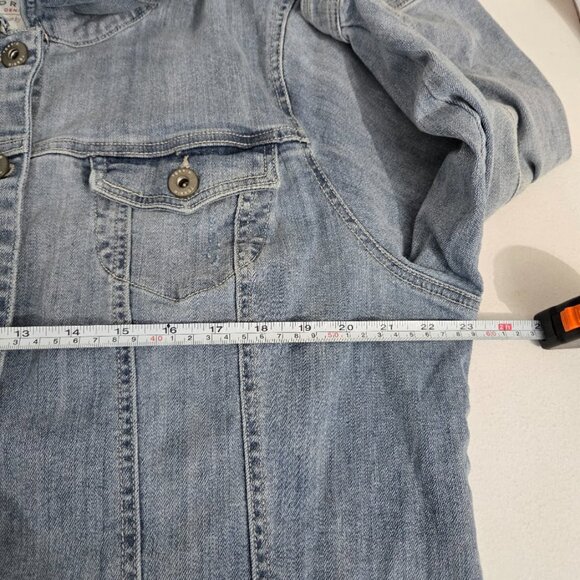 Torrid Crop Denim Jacket Light Wash Sz 3X Stretch 3/4 Sleeve Button Up Collared - Picture 7 of 12